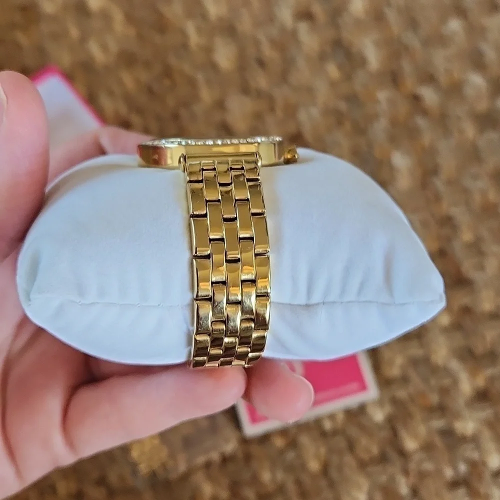 ✨️NWT JUICY COUTURE Gold Diamond lined Watch